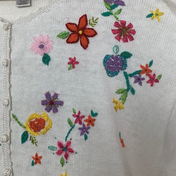 Arriviste Woman embroidered & beaded short sleeve - Picture 7 of 7